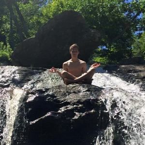 Meet your Posher, Bradley